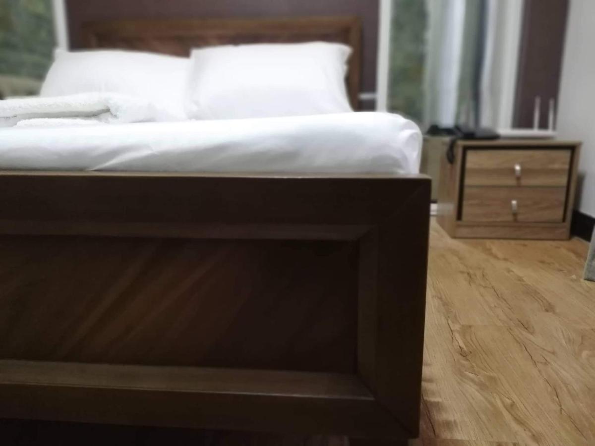 Antonio'S Place, 3 Mins To Mactan Airport, Fast Internet With Netflix Мактан Экстерьер фото