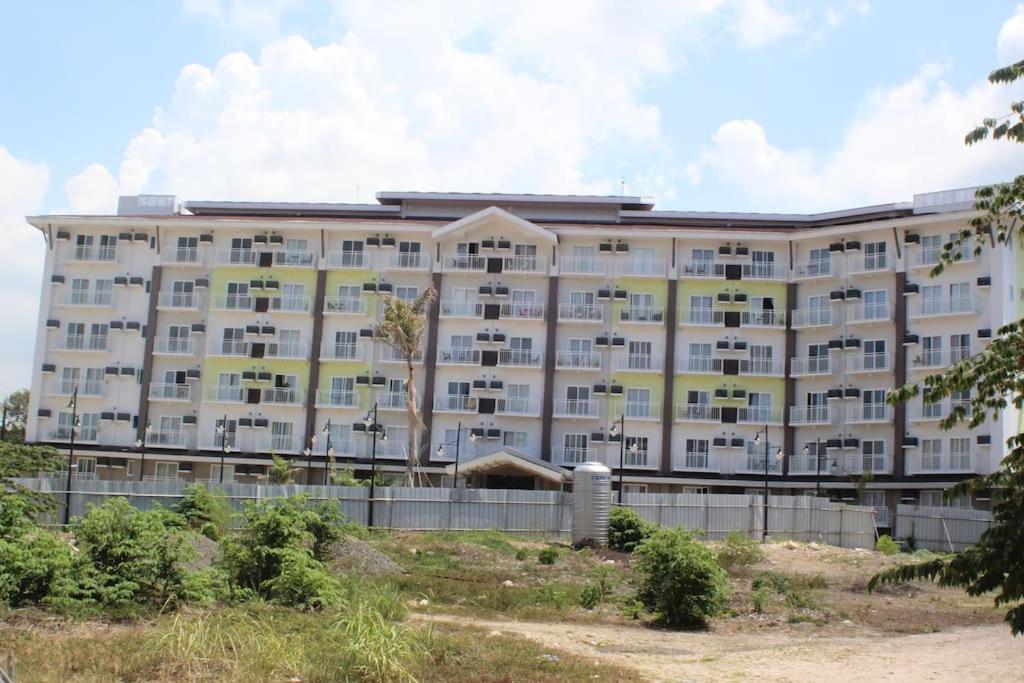 Antonio'S Place, 3 Mins To Mactan Airport, Fast Internet With Netflix Мактан Экстерьер фото